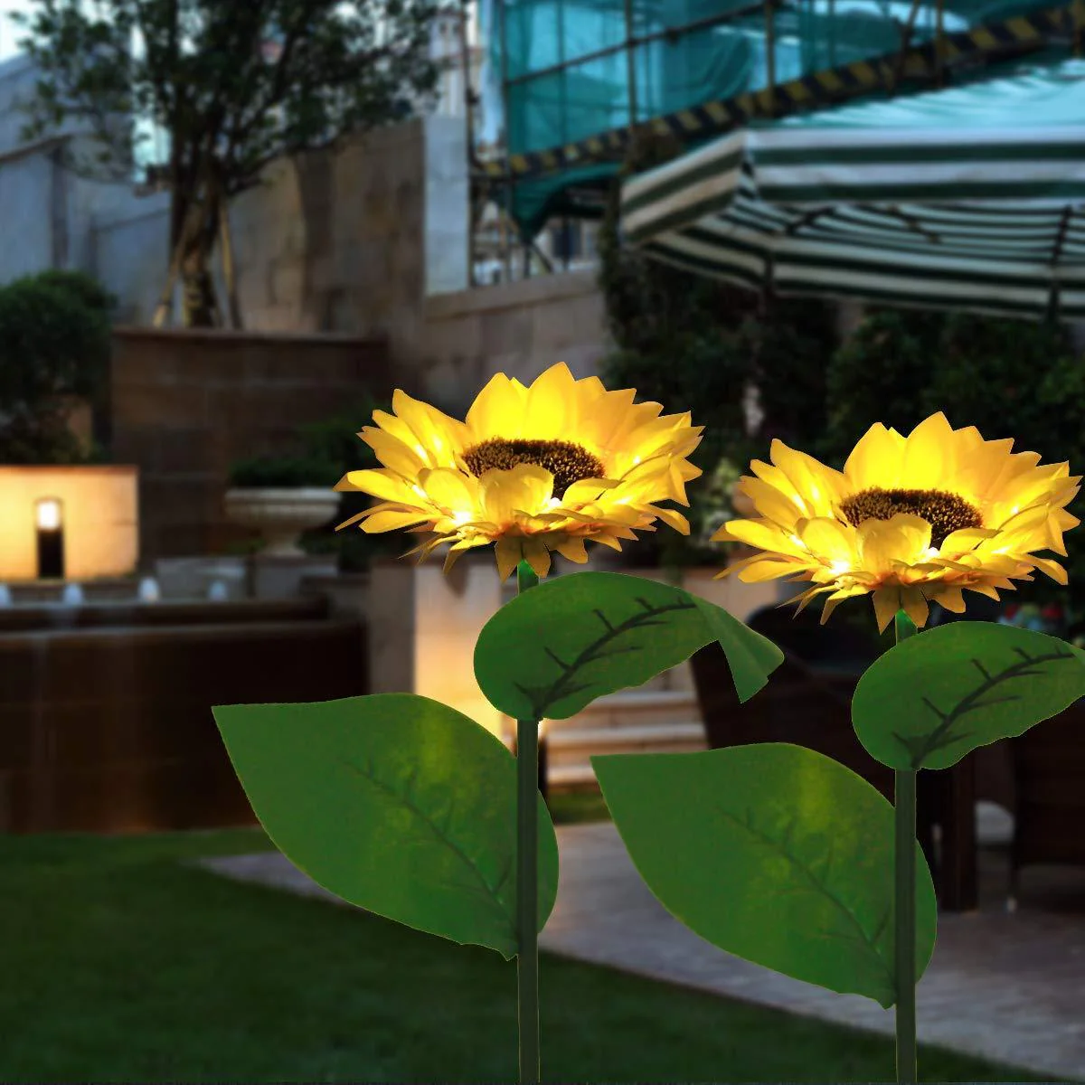 Sunflower Solar Lights – Auto On/Off
